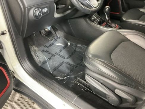 Used 2018 Jeep Compass Trailhawk image 15