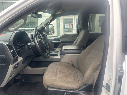Used 2018 Ford F150 XLT w/ Equipment Group 302A Luxury AWD/4WD image 9