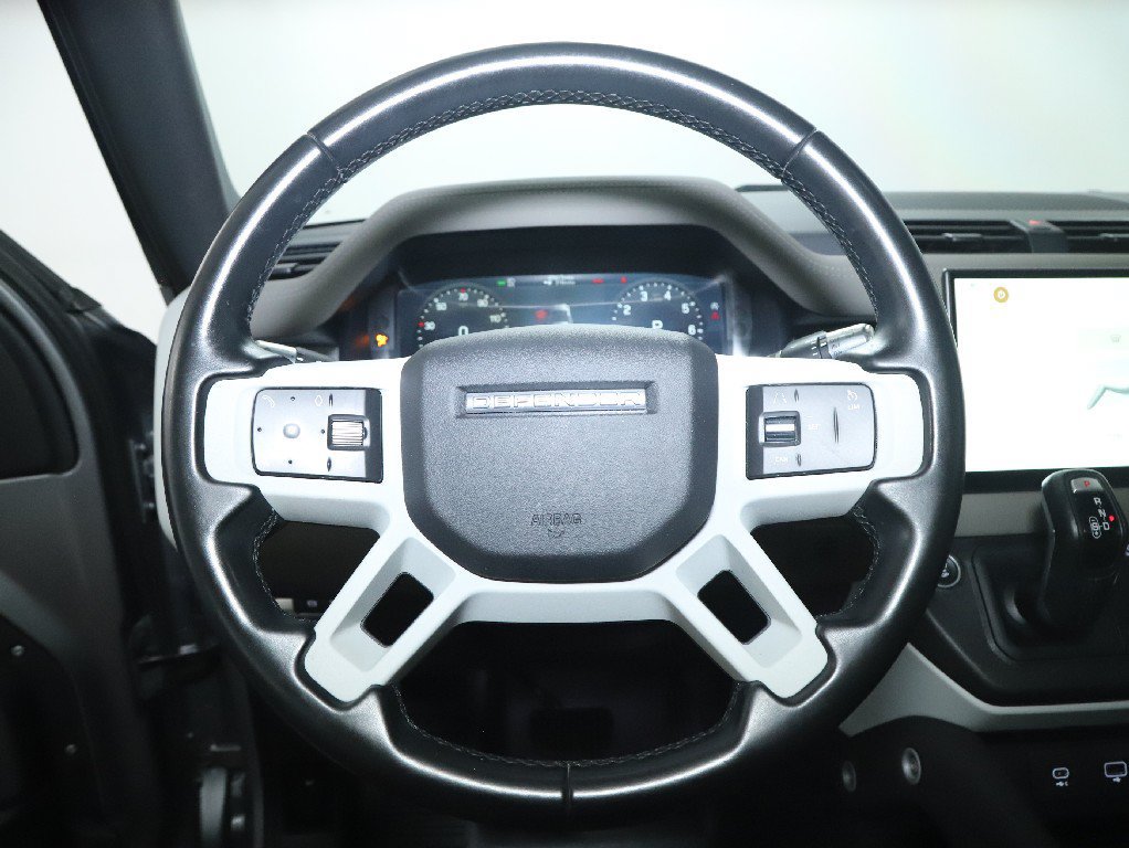 Used 2022 Land Rover Defender 90 S AWD/4WD image 22