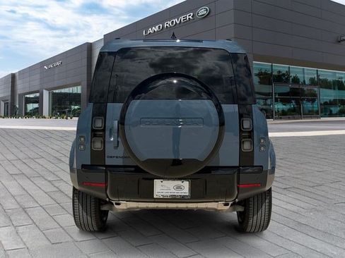 New 2026 Land Rover Defender 110 S AWD/4WD image 4