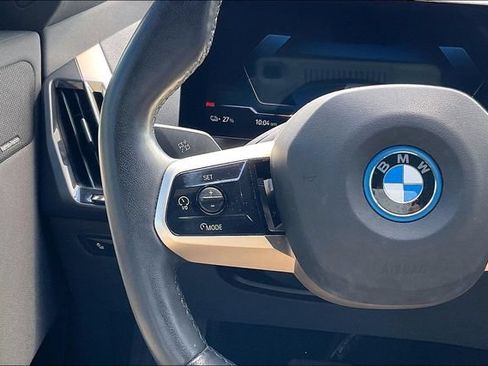 Used 2023 BMW iX xDrive50 w/ Ultimate Package 2 AWD/4WD image 17