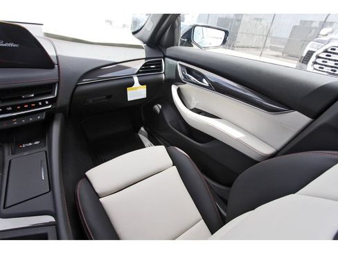 New 2026 Cadillac CT5 V w/ Technology Package AWD/4WD image 9