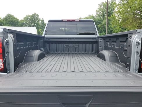 New 2026 GMC Sierra 2500 SLE w/ SLE Value Package; AWD/4WD image 10