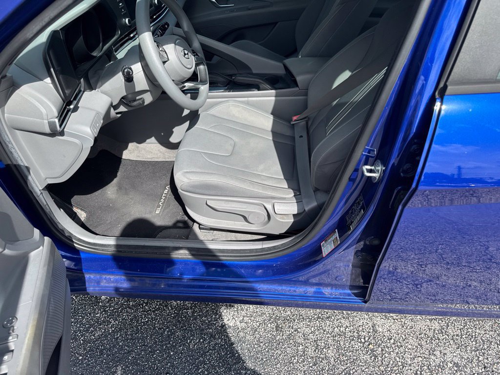 Certified 2023 Hyundai Elantra SEL FWD image 16