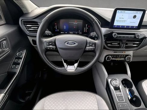 Used 2024 Ford Escape Active FWD image 3