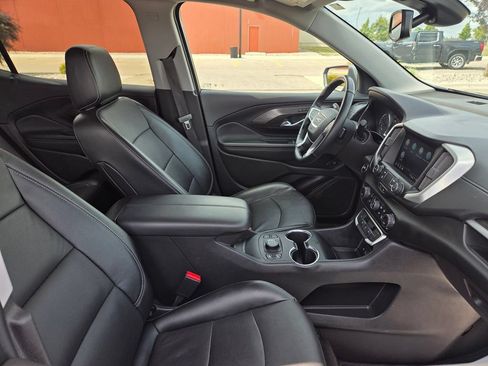 Used 2024 GMC Terrain SLT AWD/4WD image 35
