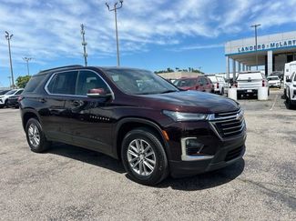 Used 2023 Chevrolet Traverse LT FWD video 1