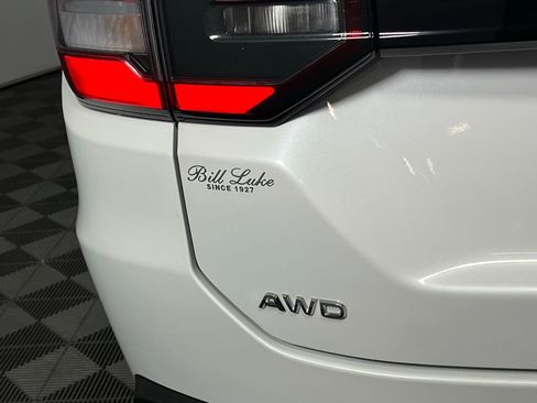 Used 2024 Honda Pilot Touring image 13