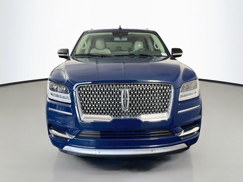 Used 2020 Lincoln Navigator L Reserve RWD image 2