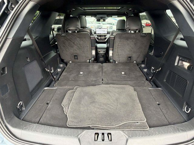 Certified 2025 Ford Explorer ST-Line w/ Premium Package AWD/4WD image 32