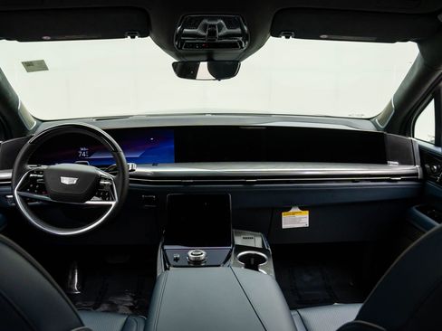 New 2025 Cadillac Escalade IQ Sport 2 w/ LPO, ONYX Package image 11