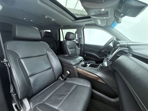 Used 2018 Chevrolet Tahoe LT image 13