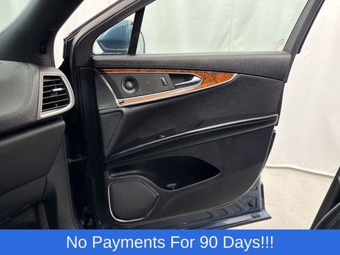 Used 2019 Lincoln Nautilus Reserve image 24