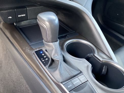 Used 2023 Toyota Camry SE image 33