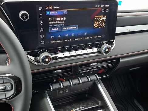 Used 2026 Chevrolet Colorado Z71 image 19