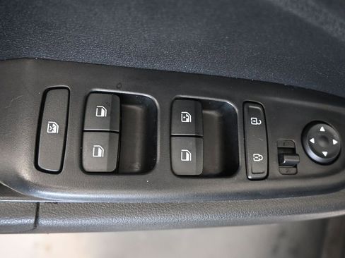 Used 2021 Hyundai Venue SEL w/ Cargo Package image 22