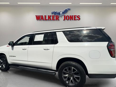 Used 2022 Chevrolet Suburban Z71 image 4