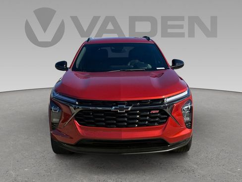 Used 2024 Chevrolet Trax RS image 25