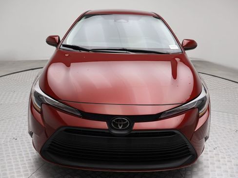 Used 2024 Toyota Corolla LE FWD image 5
