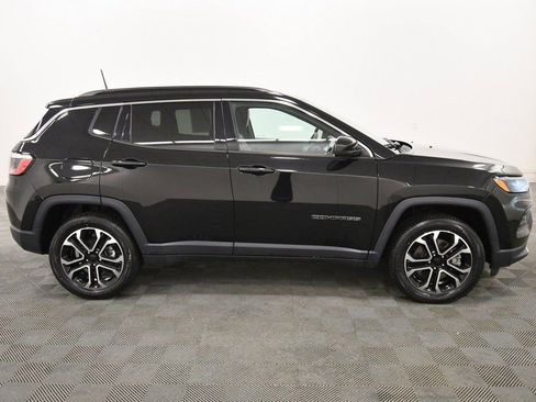 Used 2023 Jeep Compass Limited image 9