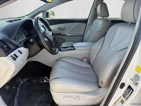 Used 2010 Toyota Venza image 10