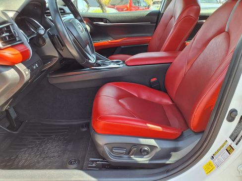 Used 2020 Toyota Camry XSE FWD image 22