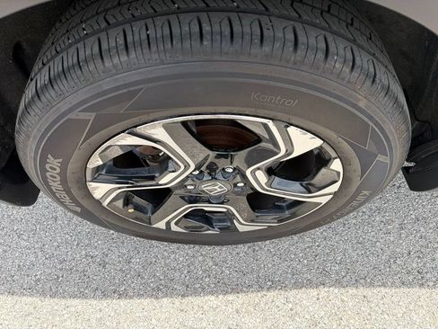 Used 2018 Honda CR-V Touring image 16