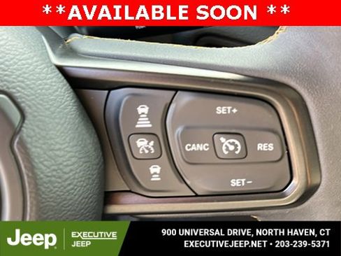 Used 2024 Jeep Wrangler Unlimited image 15