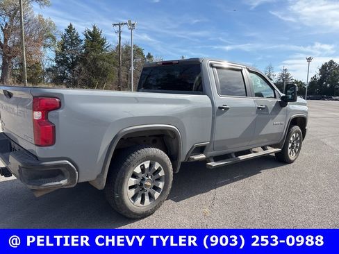 Used 2025 Chevrolet Silverado 2500 Custom w/ Custom Value Package image 8