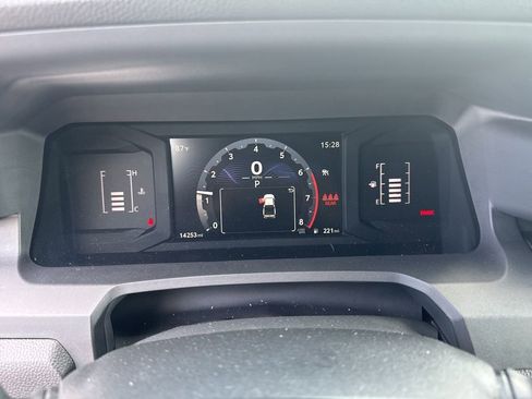 Used 2025 Toyota Tacoma SR w/ SR Upgrade Package image 5