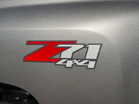 Used 2014 Chevrolet Silverado 2500 LT w/ Interior Plus Package image 9