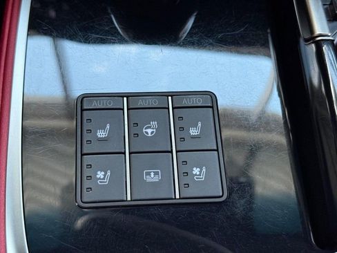 Used 2023 Lexus LS 500 F Sport w/ Accessory Package (Z2) image 17