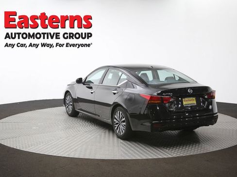 Used 2025 Nissan Altima 2.5 SV image 64