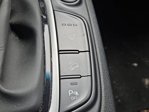 Used 2020 Hyundai Kona Ultimate image 16