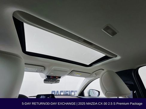 Used 2025 MAZDA CX-30 AWD 2.5 S w/ Premium Package image 40