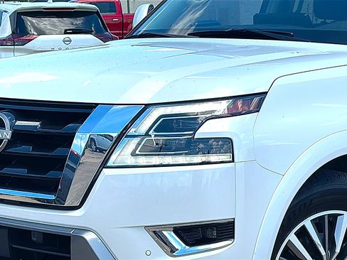 Used 2022 Nissan Armada SL RWD image 4