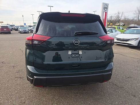 New 2026 Nissan Rogue SV AWD/4WD image 7