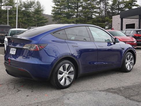 Used 2020 Tesla Model Y Performance image 11