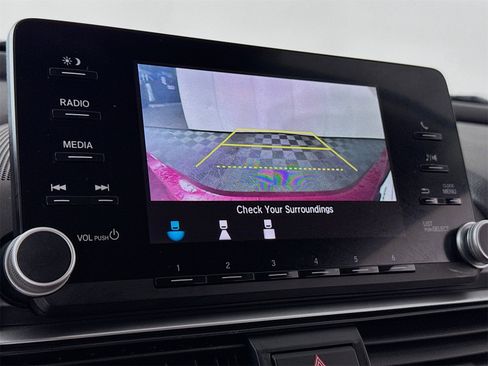 Used 2019 Honda Accord LX image 16