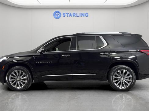 Used 2023 Chevrolet Traverse Premier image 3