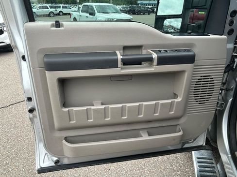 Used 2010 Ford F250 XLT AWD/4WD image 14