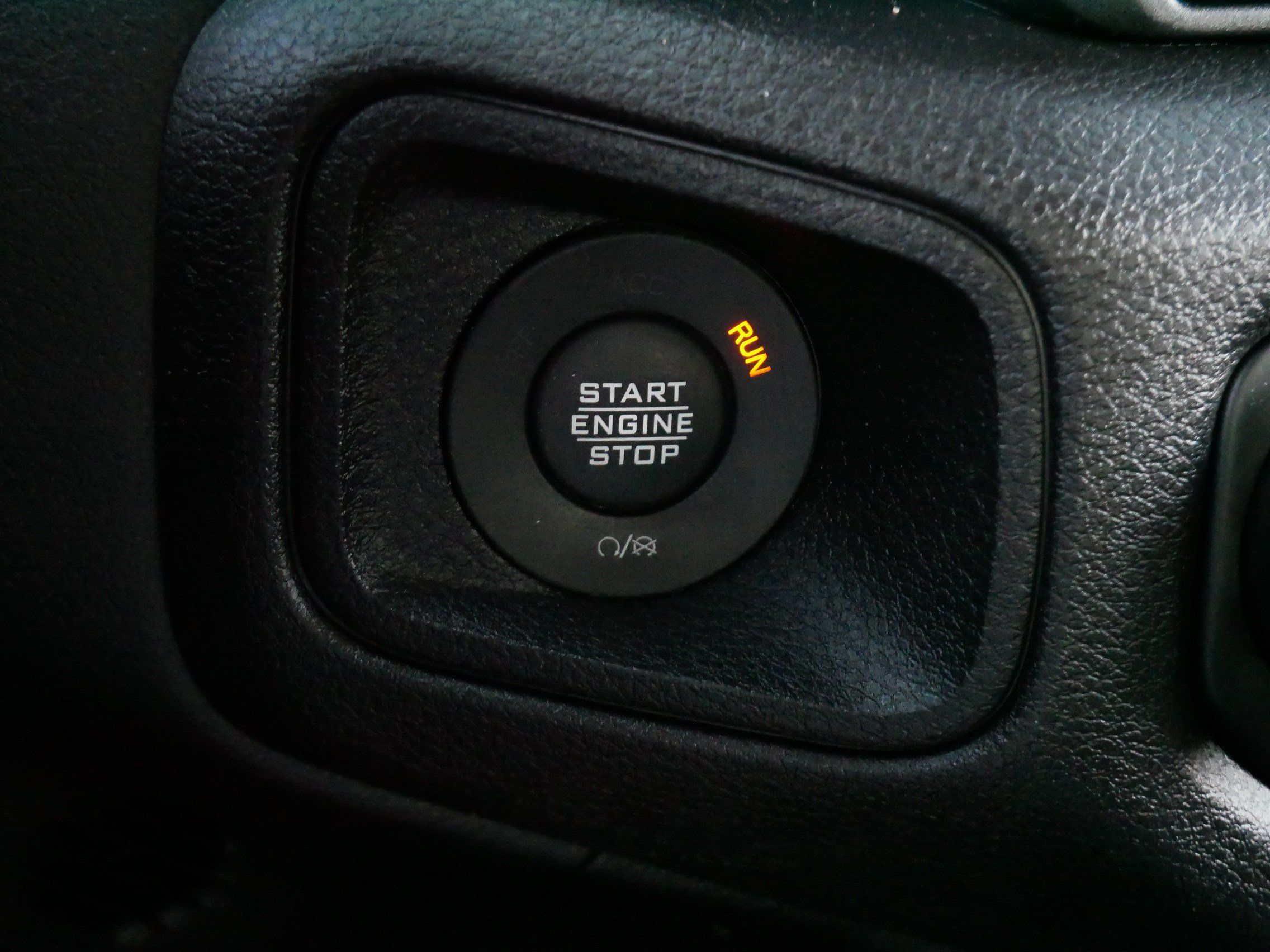 Used 2024 Jeep Wrangler Sport AWD/4WD image 33