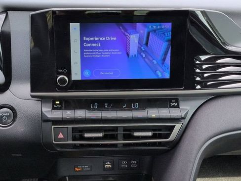 Used 2025 Toyota Camry LE FWD image 21