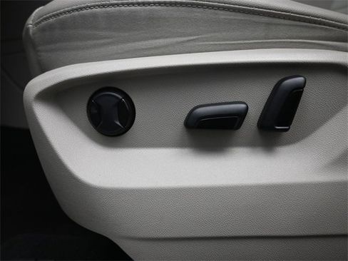 Used 2022 Volkswagen Atlas SE image 7