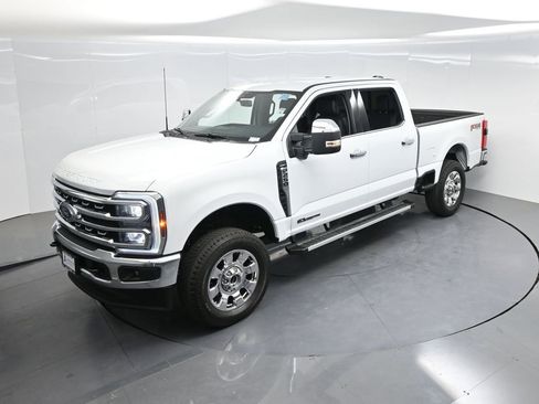 Used 2025 Ford F250 Lariat w/ Chrome Package AWD/4WD image 40