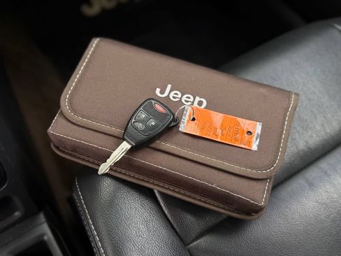 Used 2017 Jeep Patriot High Altitude AWD/4WD image 4