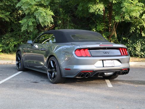 Used 2021 Ford Mustang GT Premium w/ Equipment Group 401A RWD image 7
