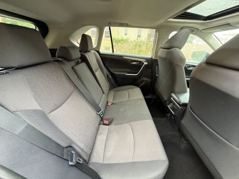 Used 2019 Toyota RAV4 XLE w/ Convenience Package AWD/4WD image 26