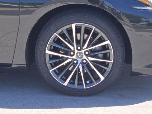 Used 2022 Lexus ES 350 w/ Premium Package FWD image 11