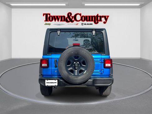 Used 2022 Jeep Wrangler Unlimited Sport AWD/4WD image 8